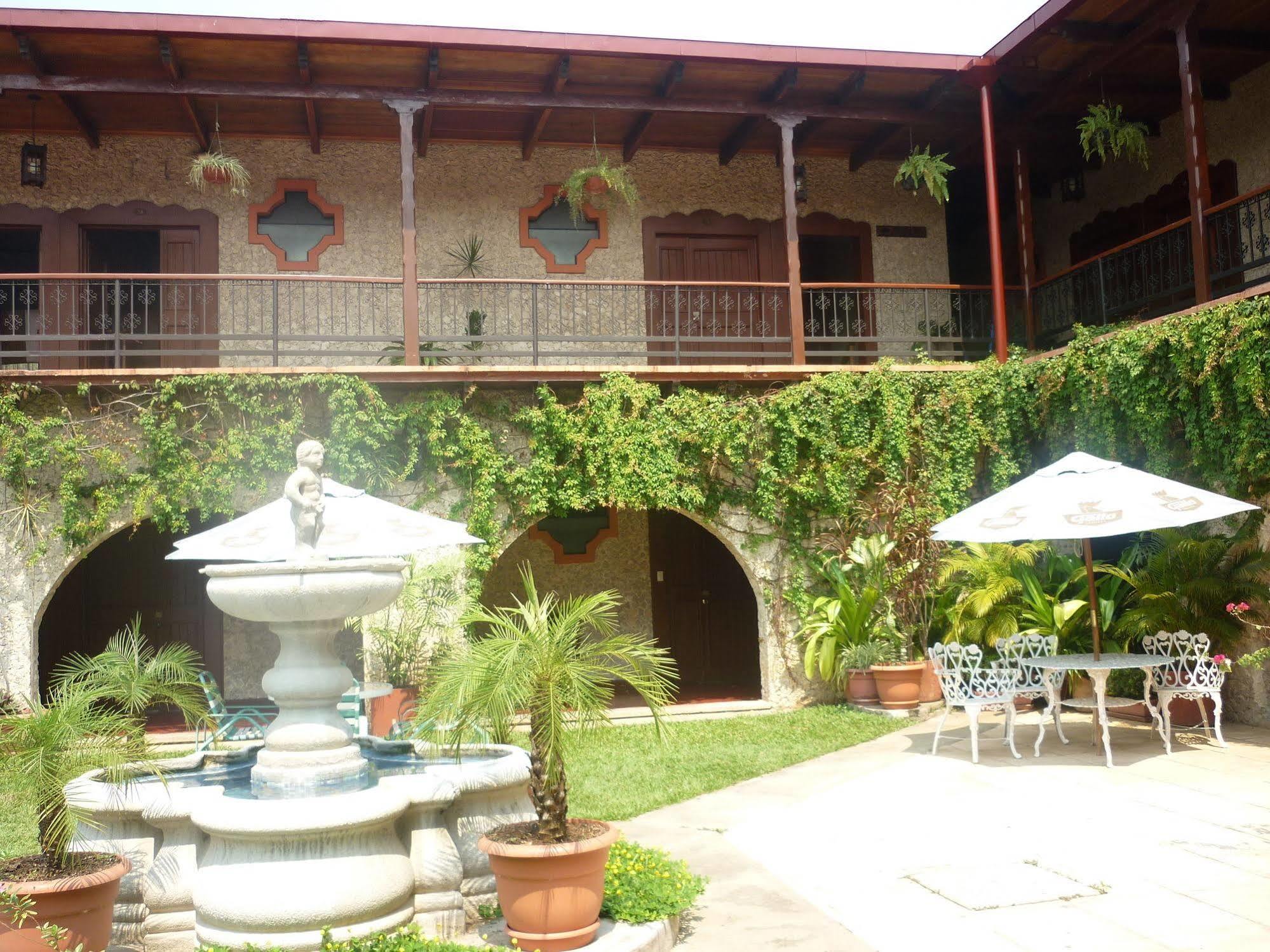 Hotel Del Patio Flores Eksteriør bilde